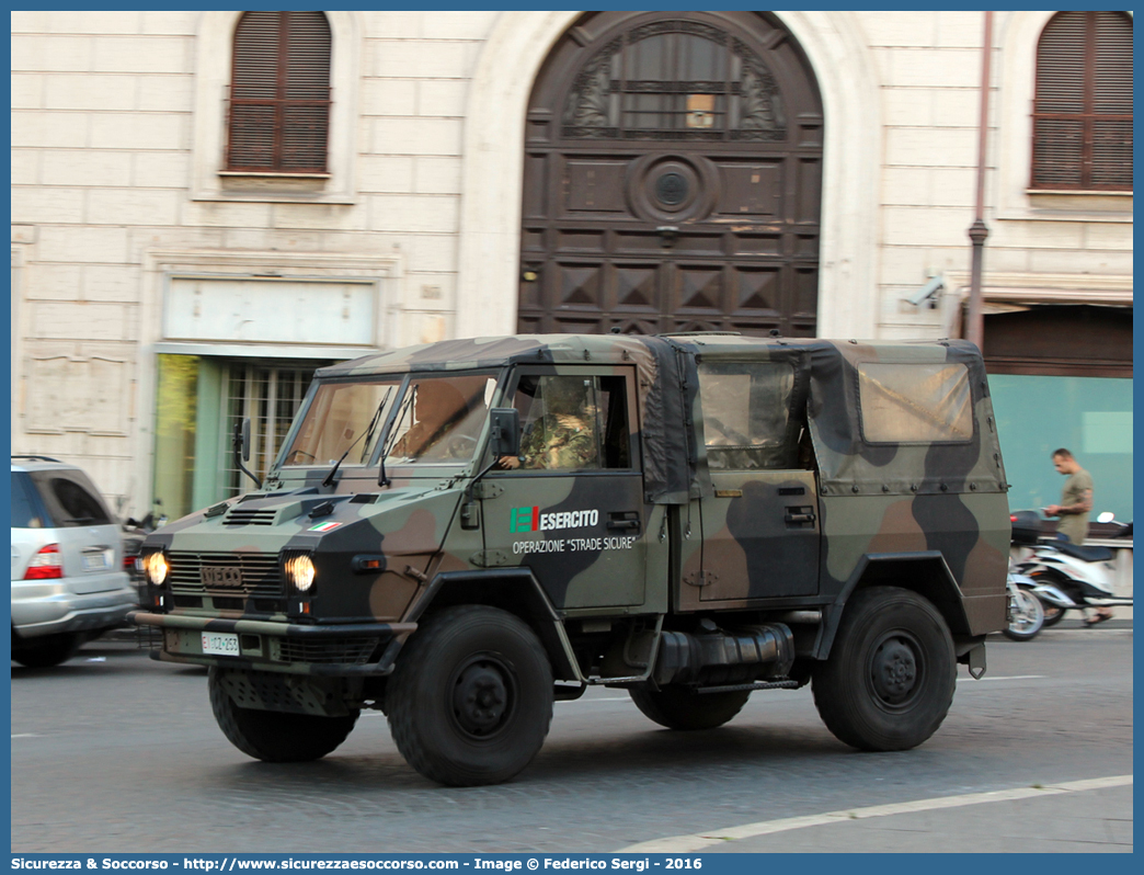 EI CZ253
Esercito Italiano
Iveco VM90T
Parole chiave: EI;E.I.;Esercito;Italiano;Fuoristrada;operazione;strade;sicure;Iveco;VM90T