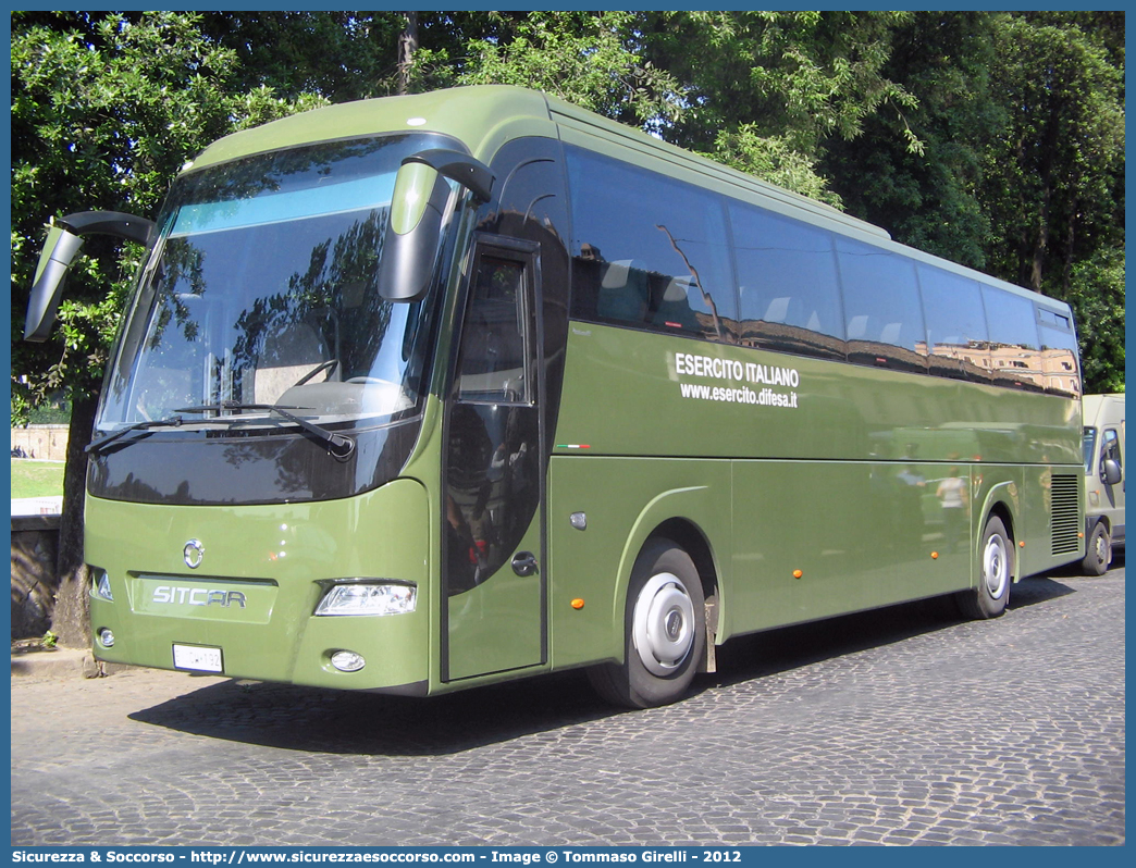 EI DW192
Esercito Italiano
Irisbus Sitcar Modena HD
Parole chiave: EI;E.I.;Esercito;Italiano;Irisbus;Sitcar;Modena;HD;DW192