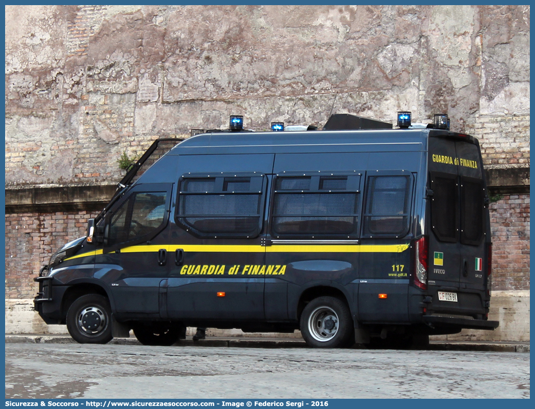 GdiF 026BK
Guardia di Finanza
A.T.P.I.
Iveco Daily 50C17 VI serie
Allestitore Sperotto S.p.A.
Parole chiave: GdiF;G.D.F.;GDF;Guardia;di;Finanza;Iveco;Daily;50C17;Sperotto;A.T.P.I.;ATPI;Anti;Terrorismo;Pronto;Impiego