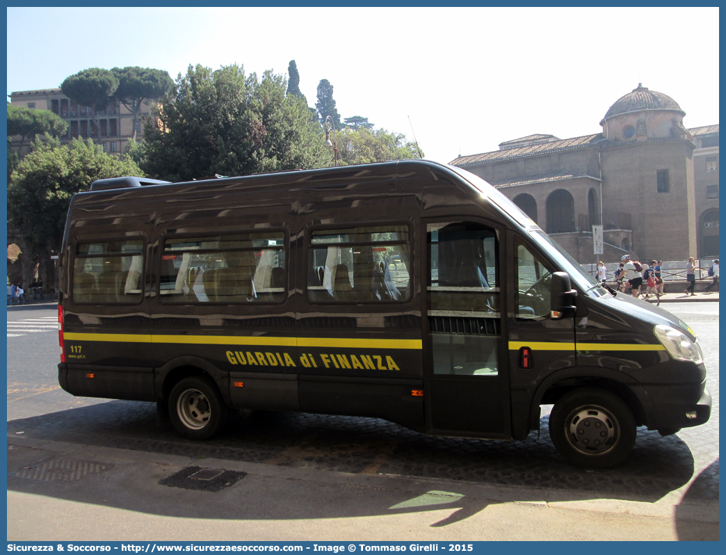 GdiF 250BH
Guardia di Finanza
Iveco Daily 50C17 V serie
Parole chiave: GdiF;G.D.F.;GDF;Guardia;di;Finanza;Iveco;Daily;50C17