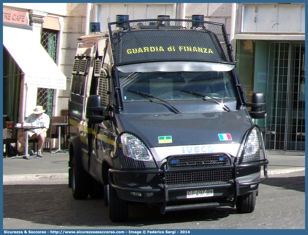 GdiF 497BH
Guardia di Finanza
Iveco Daily 70C17 V serie Blindato
A.T.P.I.
Allestitore Repetti S.r.l.
Parole chiave: GdiF;G.D.F.;GDF;Guardia di Finanza;Iveco;Daily;70C17;V serie;Repetti;A.T.P.I.;Anti Terrorismo Pronto Impiego;499BH