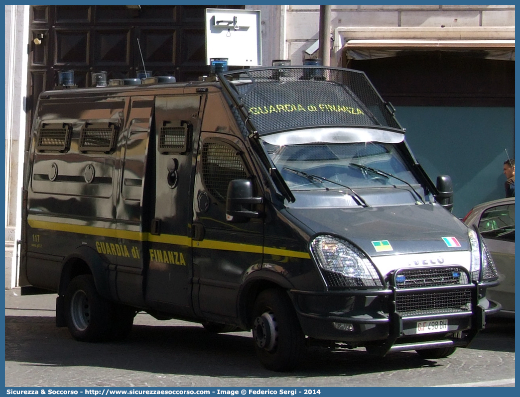 GdiF 498BH
Guardia di Finanza
Iveco Daily 70C17 V serie Blindato
A.T.P.I.
Allestitore Repetti S.r.l.
Parole chiave: GdiF;G.D.F.;GDF;Guardia di Finanza;Iveco;Daily;70C17;V serie;Repetti;A.T.P.I.;Anti Terrorismo Pronto Impiego;499BH