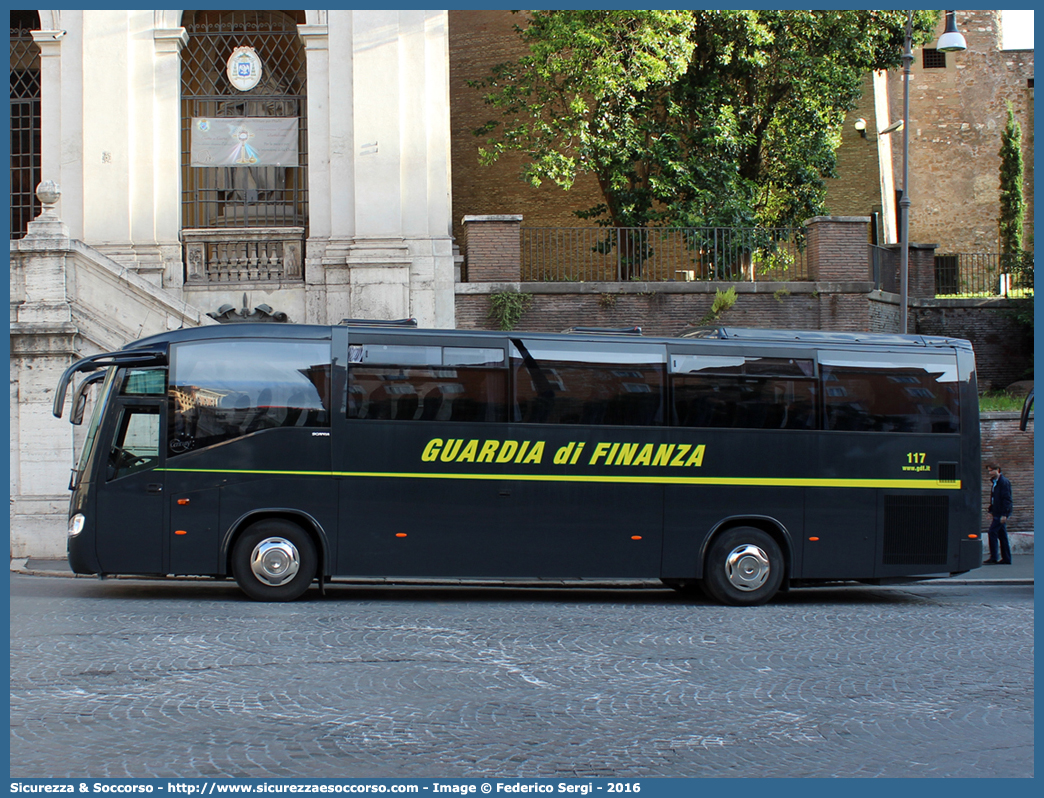 GdiF 505BH
Guardia di Finanza
Scania Irizar New Century 12.35
Parole chiave: GdiF;G.D.F.;GDF;Guardia di Finanza;Scania;Irizar;New Century;12.35