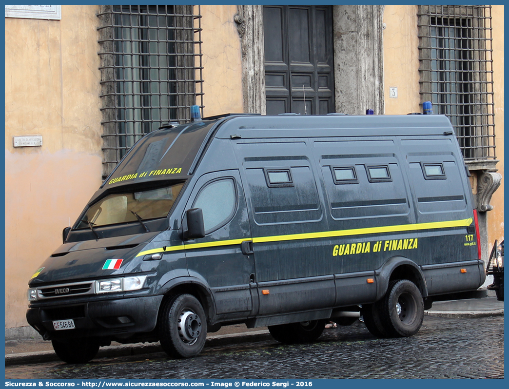 GdiF 546BA
Guardia di Finanza
Iveco Daily 65C15 III serie Blindato
A.T.P.I.
Allestitore Repetti S.r.l.
Parole chiave: GdiF;G.D.F.;GDF;Guardia;di;Finanza;Iveco;Daily;65C15;Blindato;Repetti;A.T.P.I.;ATPI;Anti;Terrorismo;Pronto;Impiego