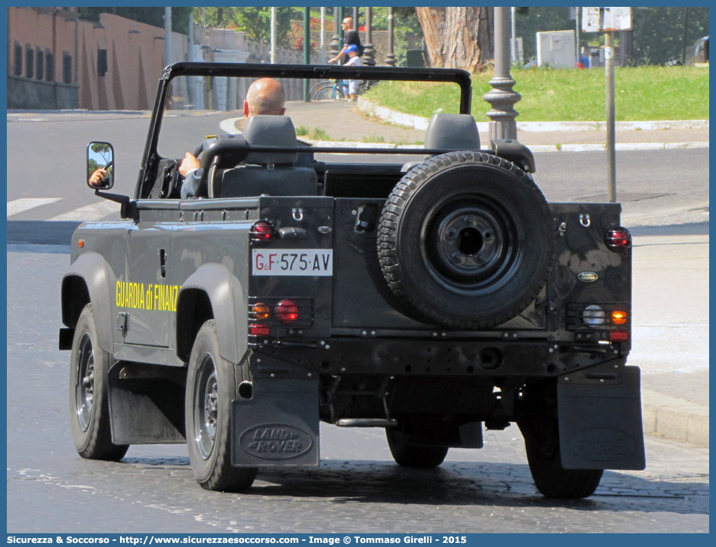 GdiF 575AV
Guardia di Finanza
Land Rover Defender 90
(variante)
Parole chiave: GdiF;G.D.F.;GDF;Guardia;di;Finanza;Land;Rover;Defender;90;575AV