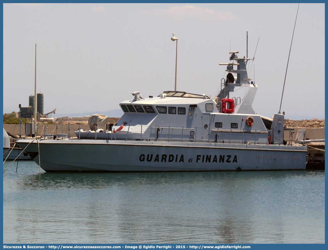 G.216 "Finanziere Verdecchia"
Guardia di Finanza
R.O.A.N. Componente Navale
Guardacoste Classe "Buratti"
Parole chiave: GdiF;G.D.F.;GDF;Guardia;di;Finanza;R.O.A.N.;ROAN;Componente;Navale;Guardacoste;Buratti