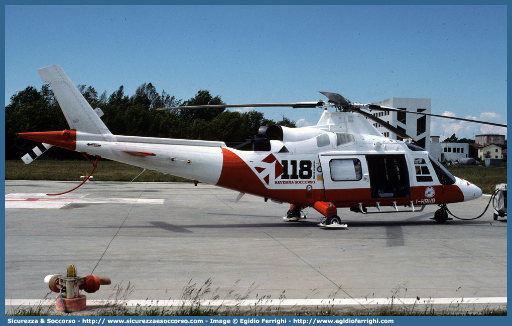 I-HBHB
118 Regione Emilia Romagna
Agusta A109K2
Base di Ravenna
Parole chiave: 118;Emilia Romagna;Ravenna;Agusta;A109;K2;I-HBHB;Elicottero;Elisoccorso