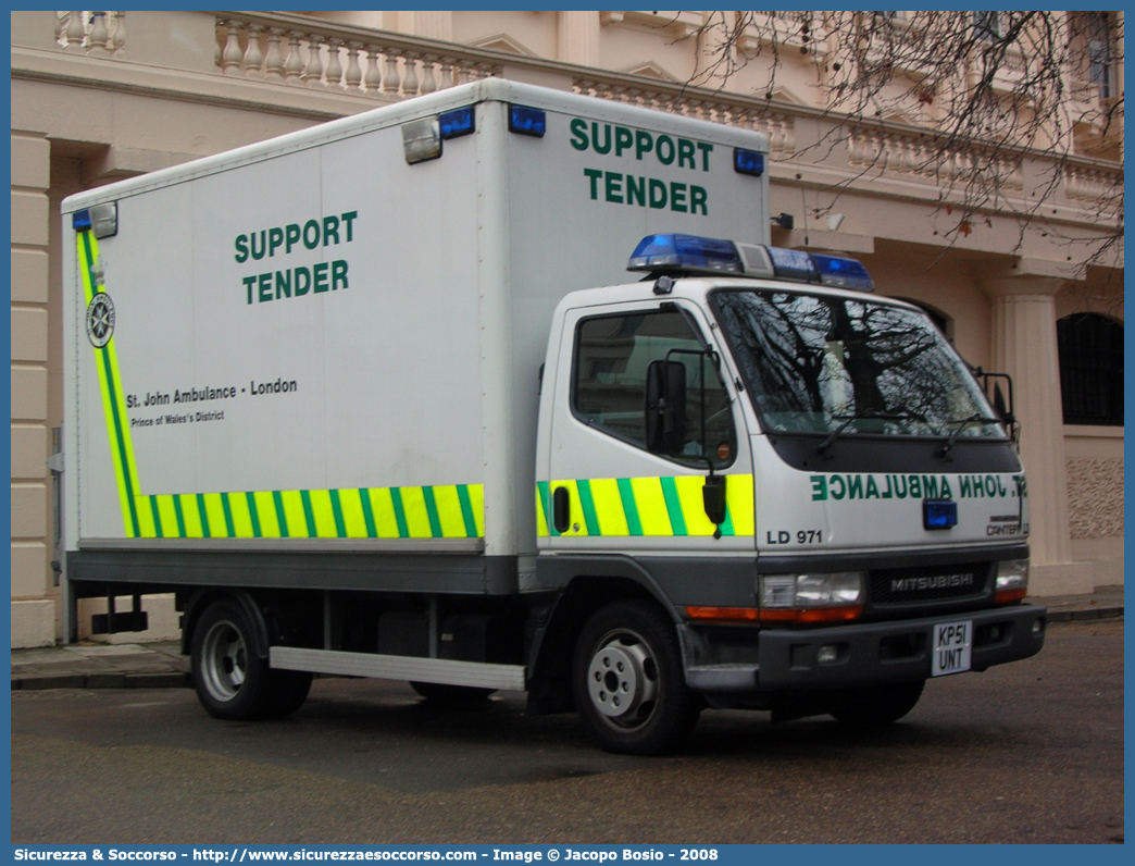 LD971
United Kingdom of Great Britain and Northern Ireland
St John Ambulance
Mitsubishi Canter
Support Tender
Parole chiave: UK;United;Kingdom;Great;Britain;Northern;Ireland;St;John;Ambulance;Mitsubishi;Canter;Support;Tender