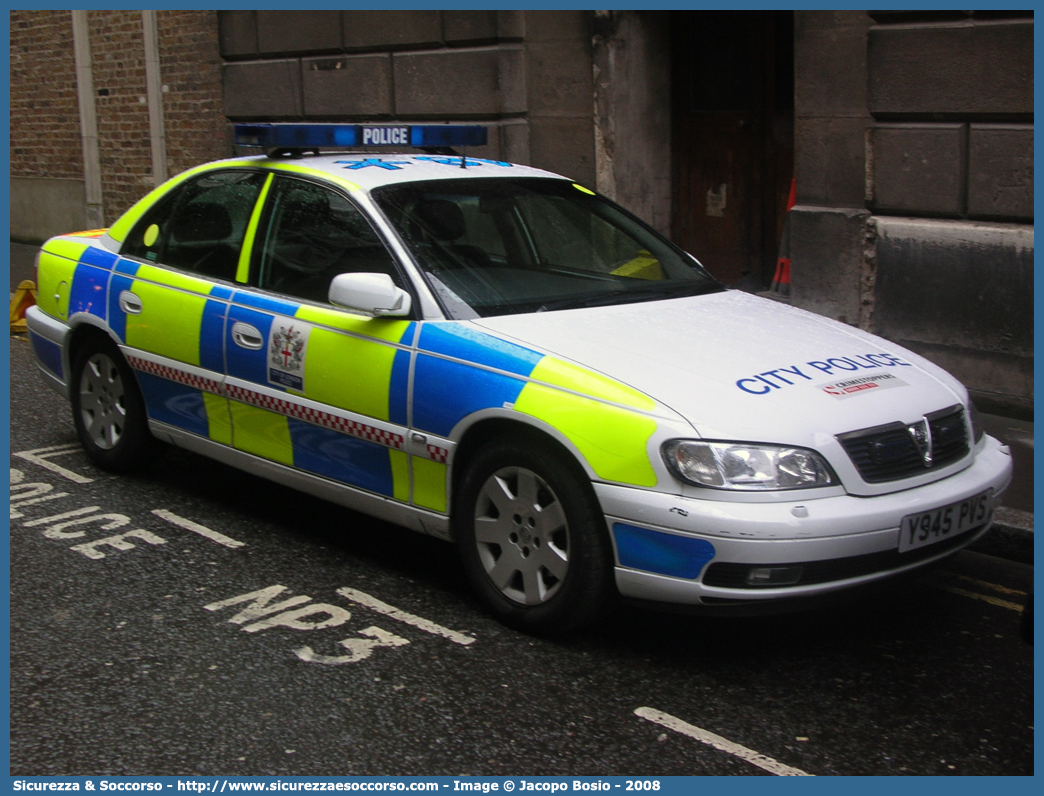 -
United Kingdom of Great Britain and Northern Ireland
City of London Police
Vauxhall Astra II generation
Parole chiave: UK;United;Kingdom;Great;Britain;Northern;Ireland;City;of;London;Police;Vauxhall;Astra