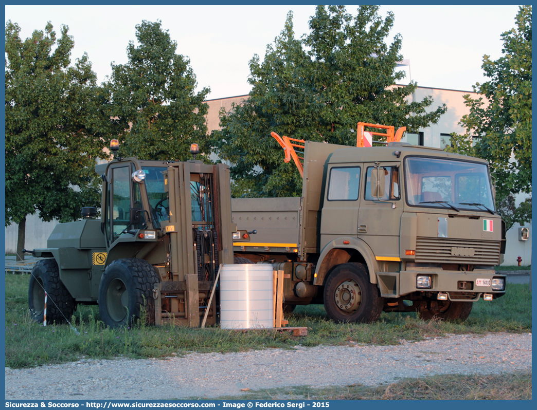 -
Aeronautica Militare Italiana
Manitou MC 40
Parole chiave: AMI;A.M.I.;Aeronautica;Militare;Italiana;Manitou;MC;40