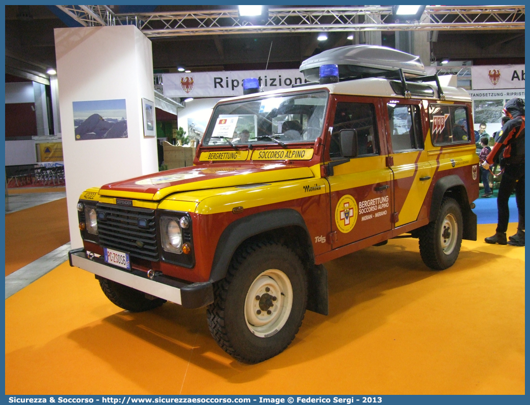 PC ZS0S6
Soccorso Alpino e Speleologico
Delegazione Alpina III Alto Adige
Stazione di Merano
Land Rover Defender 110
Parole chiave: CNSAS;C.N.S.A.S.;Corpo;Nazionale;Soccorso;Alpino;Speleologico;Alto Adige;Land;Rover;Defender;110;PC ZS0S6;PCZS0S6