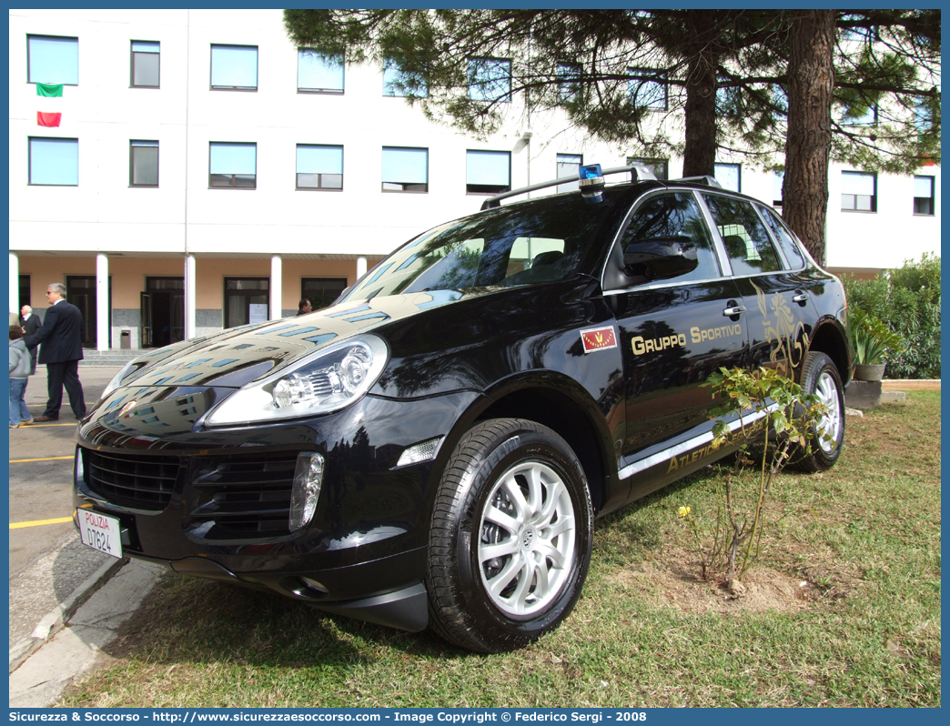 Polizia D7624
Polizia di Stato
Gruppo Sportivo "Fiamme Oro"
Porsche Cayenne II serie
Parole chiave: PS;P.S.;Polizia di Stato;Gruppo Sportivo;Fiamme Oro;Porsche;Cayenne