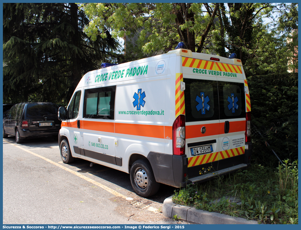 197
Pia Opera Croce Verde Padova
Fiat Ducato III serie
Allestitore Alea Italia S.r.l.
Parole chiave: Pia;Opera;Croce;Verde;Padova;Ambulanza;Fiat;Ducato;X250;Alea