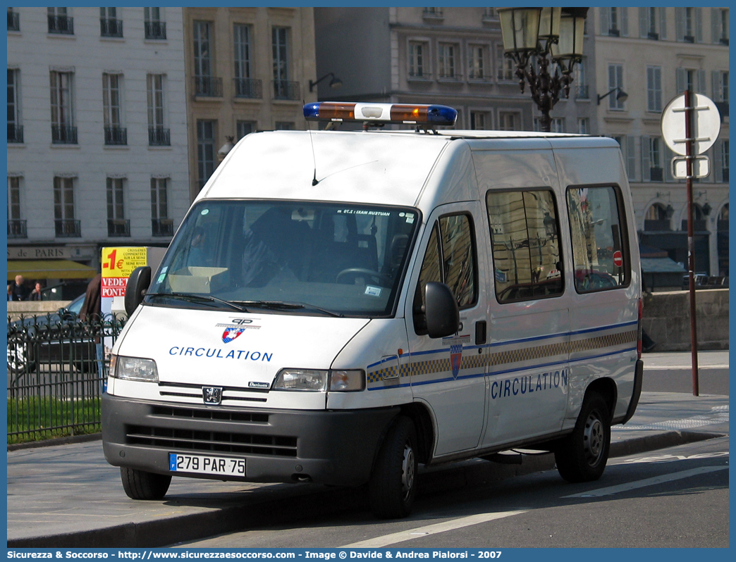 -
République Française
Prefecture de Police
Circulation
Peugeot Boxer I generation
Parole chiave: Repubblica;Francese;République;Française;Prefecture;Police;Circulation;Peugeot;Boxer