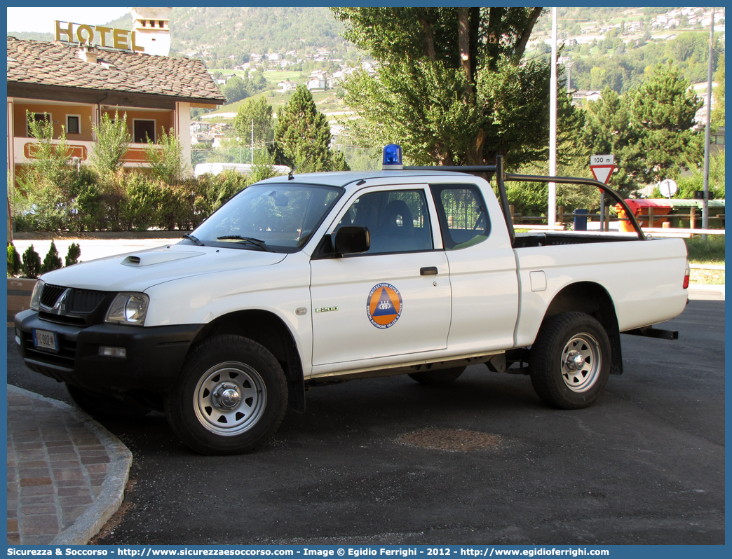 PC 002
Protezione Civile
Regione Autonoma Valle d'Aosta
Mitsubishi L200 III serie restyling
Parole chiave: PC;P.C.;Protezione;Civile;Regione;Autonoma;Valle;d&#039;Aosta;Mitsubishi;L200