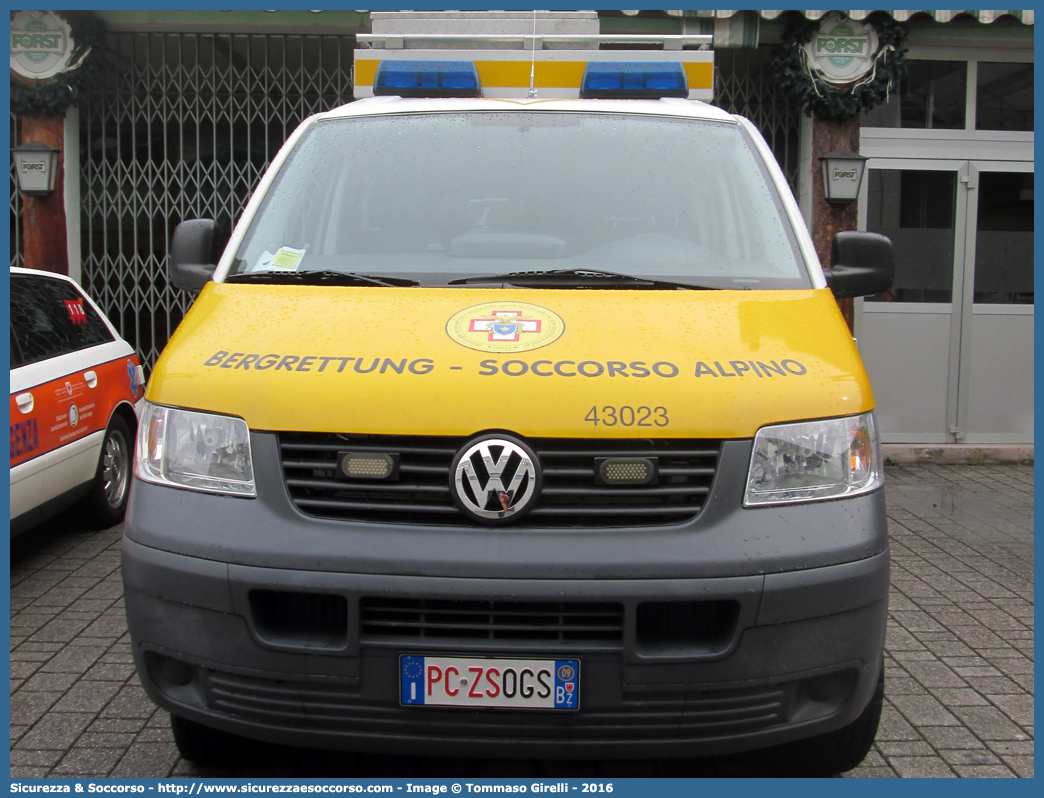 PC ZS0GS
Corpo Nazionale
Soccorso Alpino e Speleologico
Delegazione Alpina III Alto Adige
Stazione di Bolzano
Volkswagen Transporter T5
Parole chiave: CNSAS;C.N.S.A.S.;Corpo;Nazionale;Soccorso;Alpino;Speleologico;Alto Adige;Bolzano;Volkswagen;Transporter;T5