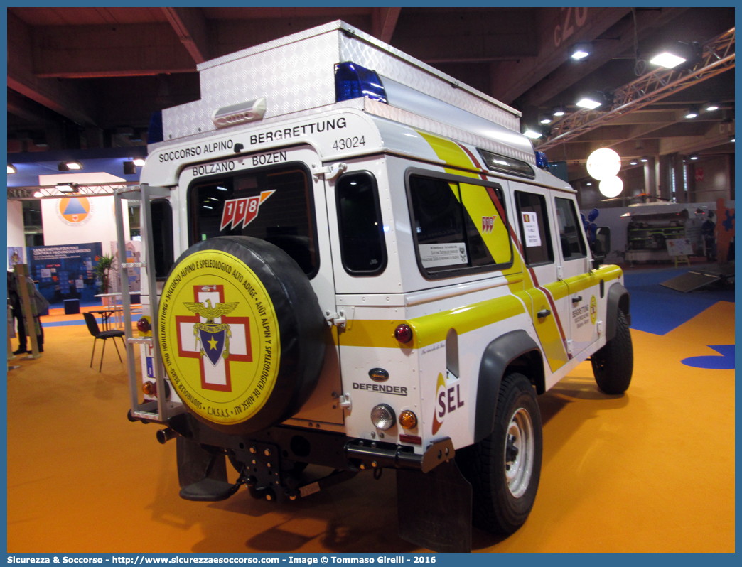 PC ZS0TD
Soccorso Alpino e Speleologico
Delegazione Alpina III Alto Adige
Stazione di Bolzano
Land Rover Defender 110
Parole chiave: CNSAS;C.N.S.A.S.;Corpo;Nazionale;Soccorso;Alpino;Speleologico;Alto Adige;Land;Rover;Defender;110;PC ZS0TD;PCZS0TD