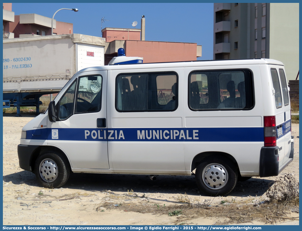 -
Polizia Municipale
Comune di Marsala
Fiat Ducato II serie
Parole chiave: P.L.;P.M.;PL;PM;Polizia;Municipale;Locale;Marsala;Fiat;Ducato