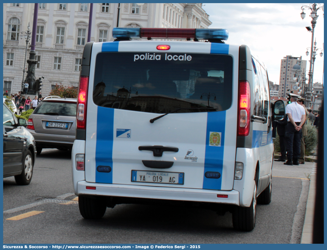 Polizia Locale YA019AG
Polizia Locale
Comune di Trieste
Renault Trafic III serie
Allestitore Focaccia Group S.r.l.
Parole chiave: Polizia;Municipale;Locale;Trieste;Renault;Trafic;YA019AG;Focaccia