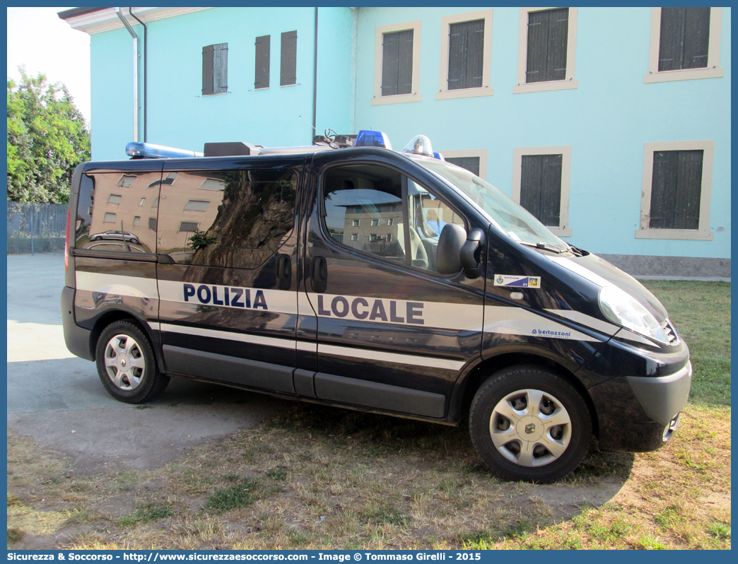 Polizia Locale YA088AD
Polizia Locale
Comune di Bovolone
Renault Trafic III serie
Allestitore Bertazzoni S.r.l.
Parole chiave: PL;PM;P.L.;P.M.;Polizia;Locale;Municipale;Bovolone;Renault;Trafic;Bertazzoni;YA088AD;YA 088 AD