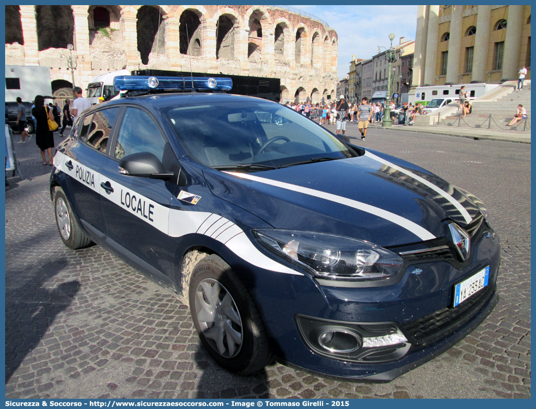 Polizia Locale YA233AC
Polizia Locale
Comune di Verona
Renault Megane V serie
Allestitore Focaccia Group S.r.l.
Parole chiave: PL;PM;P.L.;P.M.;Polizia;Locale;Municipale;Verona;Renault;Megane;Focaccia