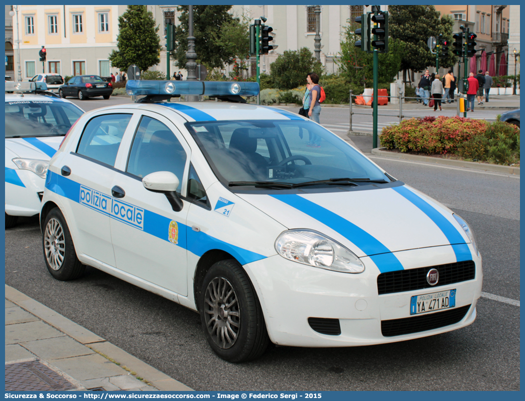 Polizia Locale YA471AD
Polizia Locale
Comune di Trieste
Fiat Grande Punto
Parole chiave: PL;P.L.;Polizia;Municipale;Locale;Trieste;Fiat;Grande Punto