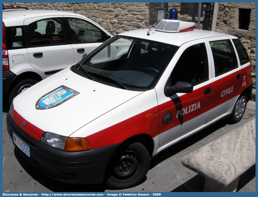 Polizia 099
Repubblica di San Marino
Polizia Civile
Fiat Punto I serie
Parole chiave: Repubblica;San Marino;RSM;R.S.M.;Polizia Civile;Fiat;Punto