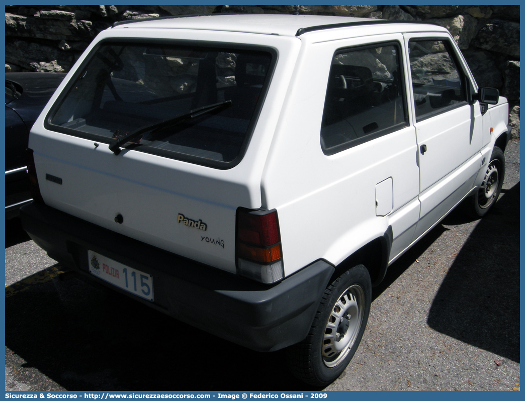 Polizia 115
Repubblica di San Marino
Gendarmeria
Fiat Panda II serie
Parole chiave: Repubblica;San Marino;RSM;R.S.M.;Gendarmeria;Fiat;Panda