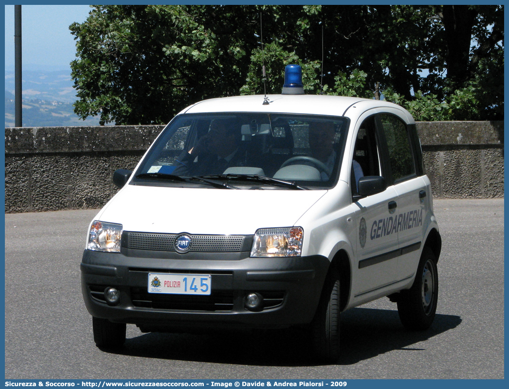 Polizia 145
Repubblica di San Marino
Gendarmeria
Fiat Nuova Panda 4x4 I serie
Parole chiave: Repubblica;San Marino;RSM;R.S.M.;Gendarmeria;Fiat;Nuova;Panda;4x4