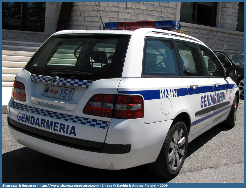 Polizia 151
Repubblica di San Marino
Gendarmeria
Fiat Stilo Multiwagon II serie
Parole chiave: Repubblica;San Marino;RSM;R.S.M.;Gendarmeria;Fiat;Stilo;Multiwagon