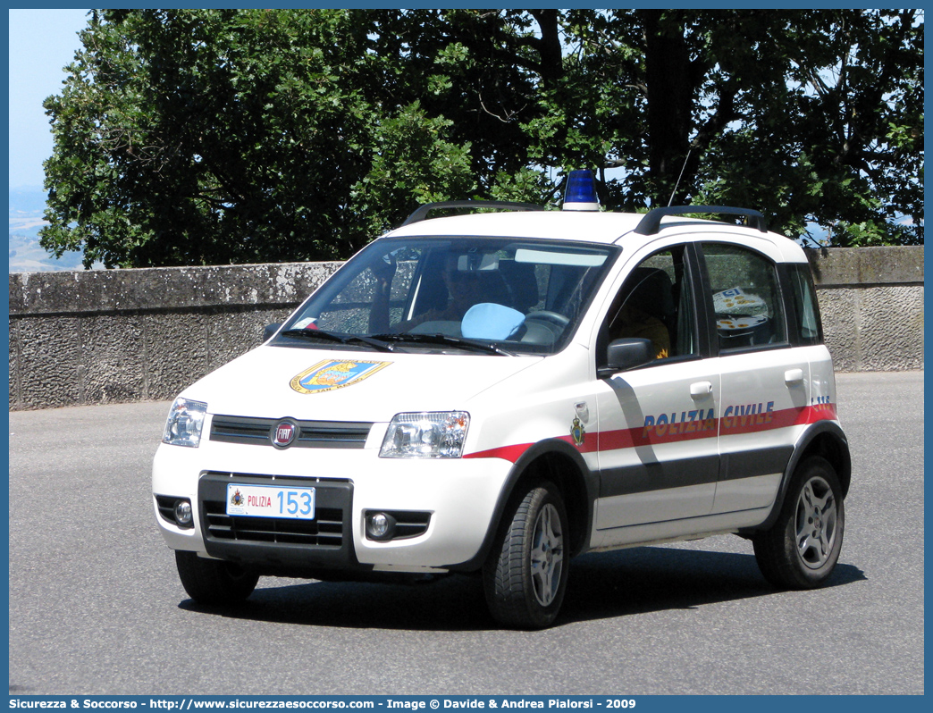 Polizia 153
Repubblica di San Marino
Polizia Civile
Fiat Nuova Panda 4x4 I serie
Parole chiave: Repubblica;San Marino;RSM;R.S.M.;Polizia Civile;Fiat;Nuova Panda;4x4;4 x 4