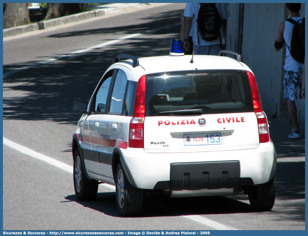 Polizia 153
Repubblica di San Marino
Polizia Civile
Fiat Nuova Panda 4x4 I serie
Parole chiave: Repubblica;San Marino;RSM;R.S.M.;Polizia Civile;Fiat;Nuova Panda;4x4;4 x 4