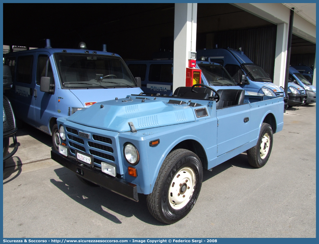 Polizia 61819
Polizia di Stato
Fiat Nuova Campagnola HTL
(variante)
Parole chiave: PS;P.S.;Polizia;Polizia di Stato;Reparto Mobile;Fiat;Campagnola;AR;76;AR76