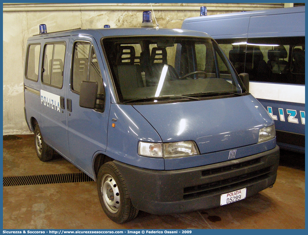 Polizia D5299
Polizia di Stato
Fiat Ducato II serie
Parole chiave: PS;P.S.;Polizia;Stato;Pubblica;Sicurezza;Polizia di Stato;Fiat;Ducato;D5299