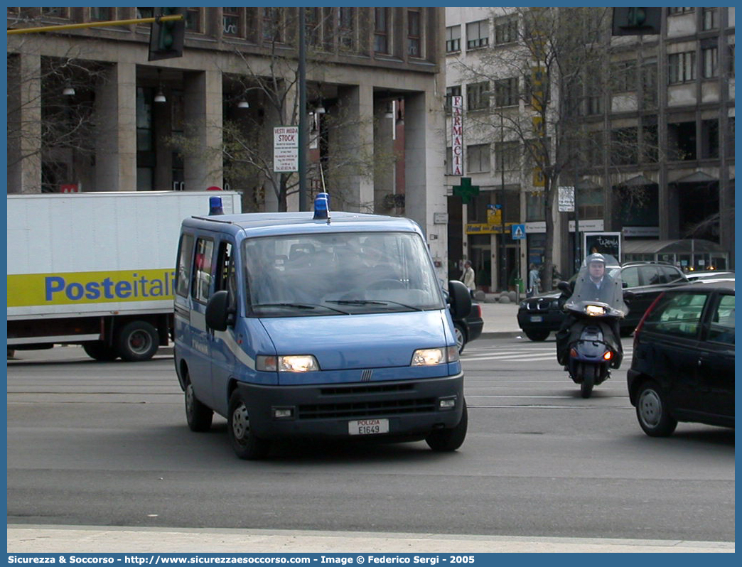 Polizia E1649
Polizia di Stato
Fiat Ducato II serie
Parole chiave: PS;P.S.;Polizia;Stato;Pubblica;Sicurezza;Polizia di Stato;Fiat;Ducato;E1649