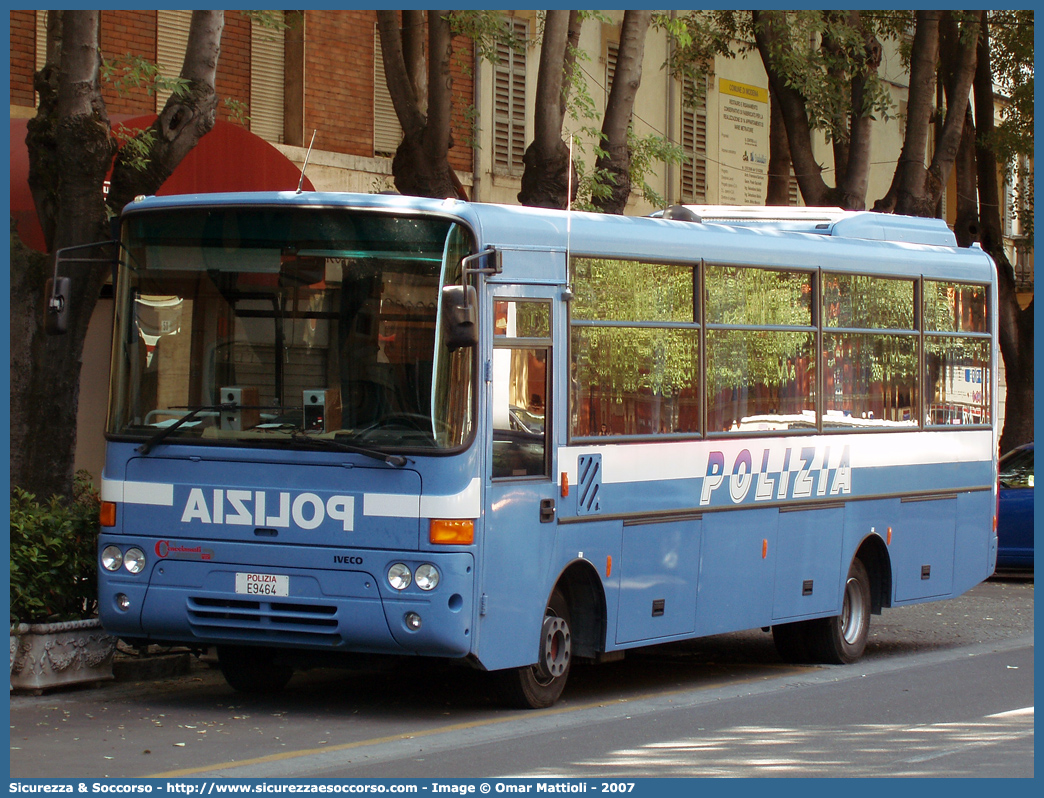 Polizia E9464
Polizia di Stato
Iveco Cacciamali 100e21
Parole chiave: PS;P.S.;Polizia;di;Stato;Pubblica;Sicurezza;Iveco;Cacciamali;100e21;E9464