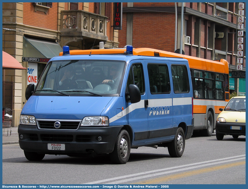 Polizia F0122
Polizia di Stato
Fiat Ducato II serie restyling
Parole chiave: PS;P.S.;Polizia;Stato;Pubblica;Sicurezza;Polizia di Stato;Fiat;Ducato;F0122