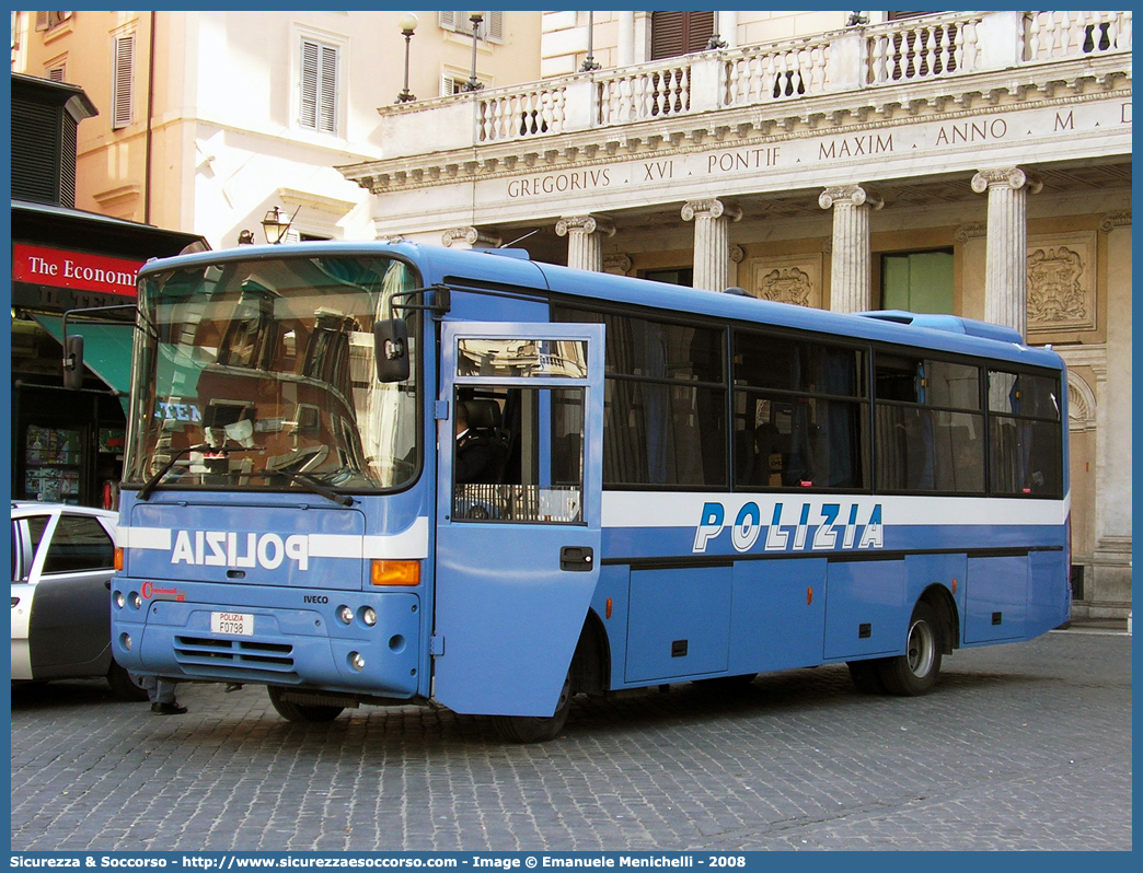 Polizia F0798
Polizia di Stato
Iveco Cacciamali 100e21
Parole chiave: PS;P.S.;Polizia;di;Stato;Pubblica;Sicurezza;Iveco;Cacciamali;100e21;F0798