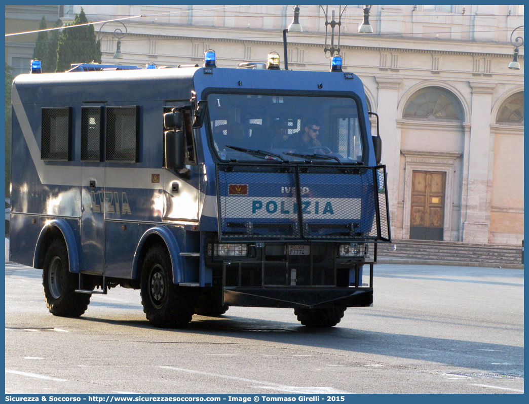 Polizia F7774
Polizia di Stato
Reparto Mobile
Iveco EuroCargo ML100E21 4x4
Allestitore Sperotto S.p.A.
Parole chiave: PS;P.S.;Polizia;di;Stato;Reparto;Mobile;Ordine;Pubblico;Iveco;EuroCargo;ML100E21;Sperotto