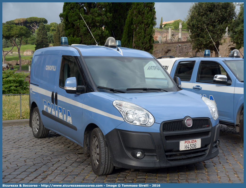 Polizia H4506
Polizia di Stato
Servizio Cinofili
Fiat Doblò II serie
Parole chiave: PS;P.S.;Polizia;Stato;Servizio;Cinofili;Fiat;Doblò