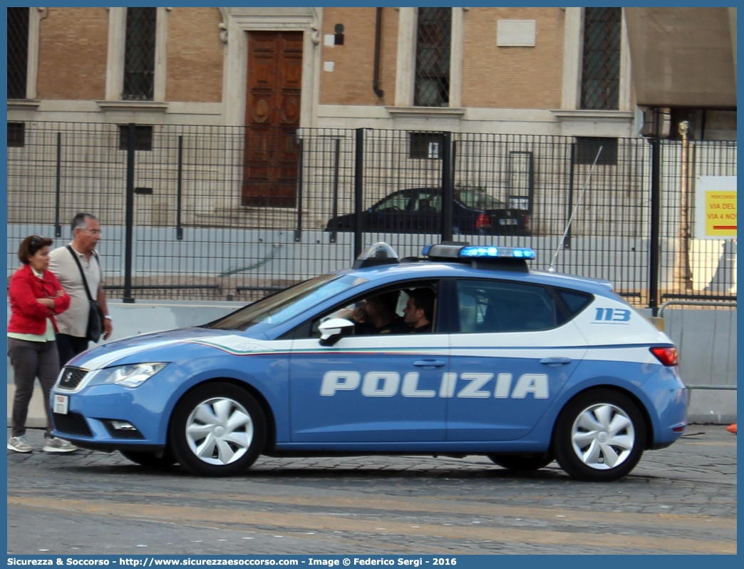 Polizia M0732
Polizia di Stato 
Squadra Volante
Seat Leon III serie
Allestitore Nuova Carrozzeria Torinese S.r.l.
Parole chiave: PS;P.S.;Polizia;di;Stato;Squadra;Volante;Seat;Leon;nct;nuova;carrozzeria;torinese