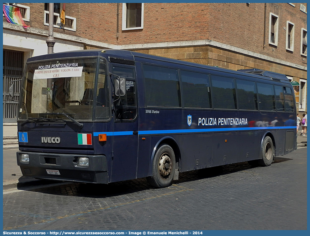 Polizia Penitenziaria 077AB
Polizia Penitenziaria
Iveco 370S Turbo
Parole chiave: PolPen;Pol.Pen.;AdiC;A.diC.;Agenti di Custodia;Polizia Penitenziaria;Iveco;370