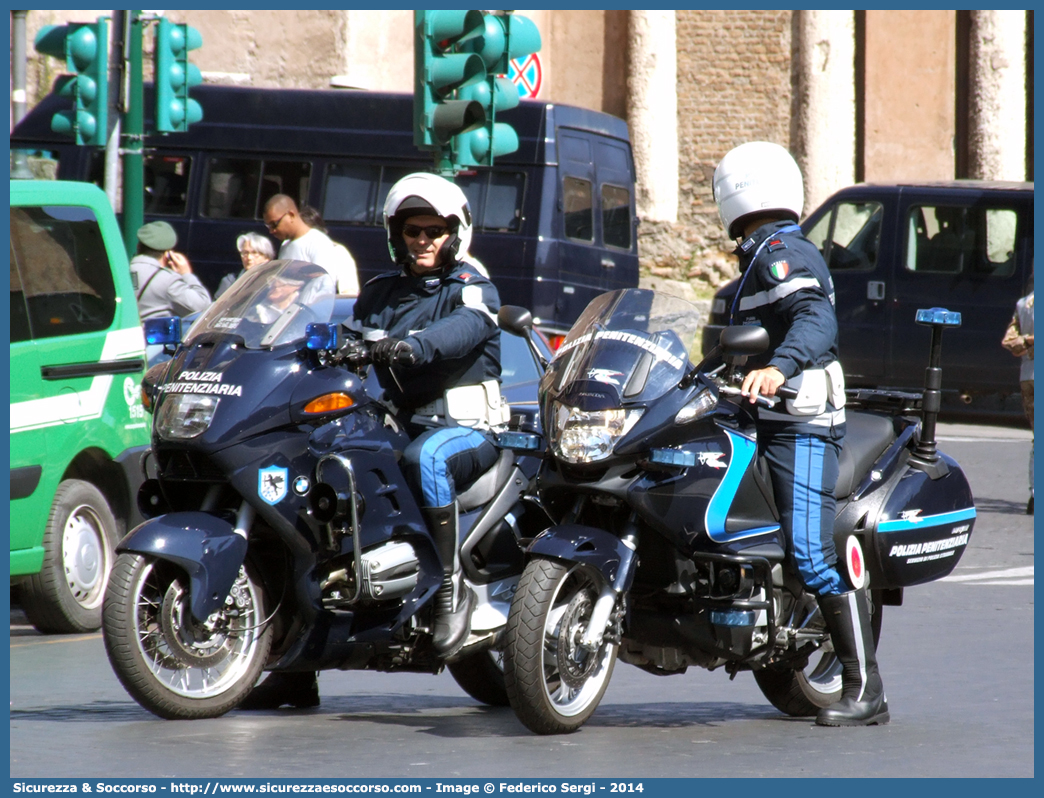 Polizia Penitenziaria 267
Polizia Penitenziaria
Servizio di Polizia Stradale
Honda NT 700 Deauville 
Parole chiave: PolPen;Pol.Pen.;AdiC;A.diC.;Agenti di Custodia;Polizia Penitenziaria;Servizio;Polizia;Stradale;Honda;NT;700;Deauville