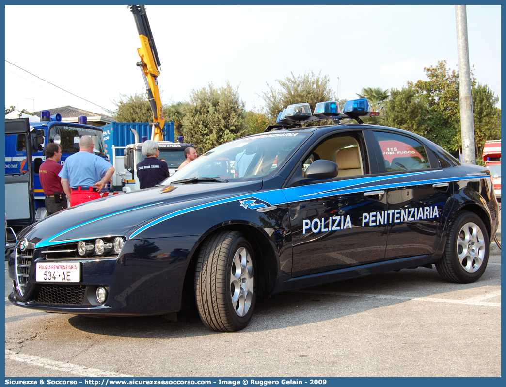 Polizia Penitenziaria 534AE
Polizia Penitenziaria
Nucleo Traduzioni e Piantonamenti
Alfa Romeo 159
Parole chiave: PolPen;P.P.;PP;Polizia;Penitenziaria;AdiC;A.diC;Agenti;di;Custodia;Nucleo;Traduzioni;Piantonamenti;Alfa;Romeo;159