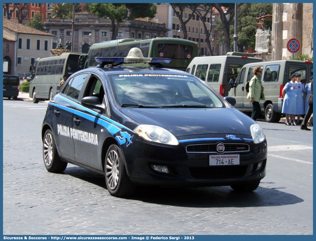 Polizia Penitenziaria 714AE
Polizia Penitenziaria
Nucleo Traduzioni e Piantonamenti
Fiat Nuova Bravo
Parole chiave: PP;P.P.;Pol.Pen;PolPen;AdiC;A.diC.;Agenti;di;Custodia;Polizia;Penitenziaria;Nucleo;Traduzioni;Piantonamenti;Fiat;Nuova;Bravo