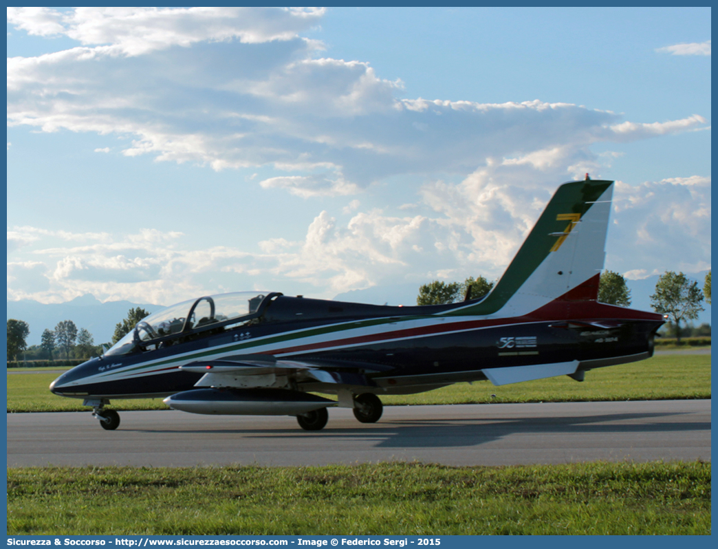 Pony 7
Aeronautica Militare Italiana
Aermacchi MB-339PAN
Livrea speciale 55° anniversario
Parole chiave: AM;A.M.I.;AMI;Aeronautica;Militare;Italiana;MB;339PAN