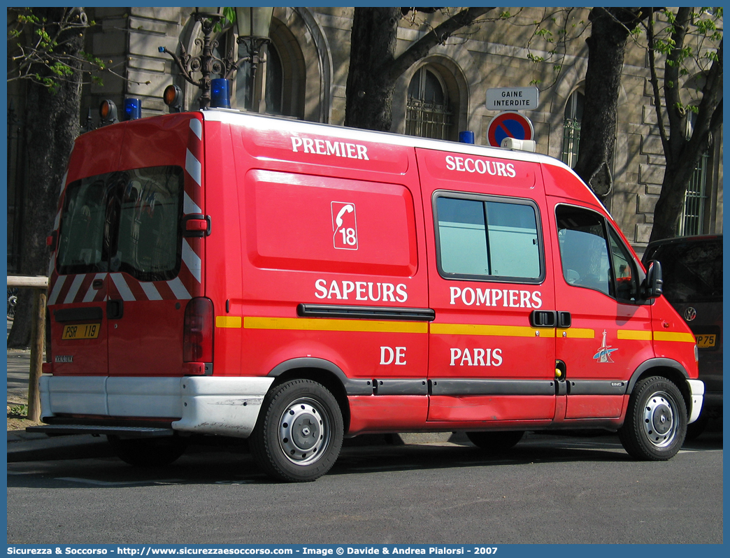 PSR 119
République Française
Sapeurs Pompiers de Paris
Premier Secours Relevage
Renault Master II generation
Parole chiave: République;Française;Sapeurs;Pompiers;Paris;PS;Premier;Secours;Relevage;Renault;Master