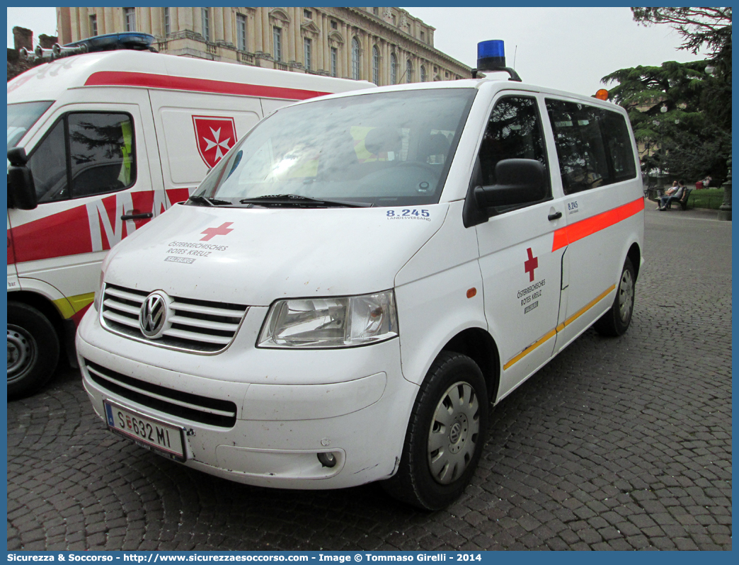 RD/8/245
Republik Österreich
Österreichische Rotes Kreuz
Volkswagen Transporter T5
Parole chiave: Republik;Österreich;Österreichische;RotesKreuz;Volkswagen;Transporter;T5