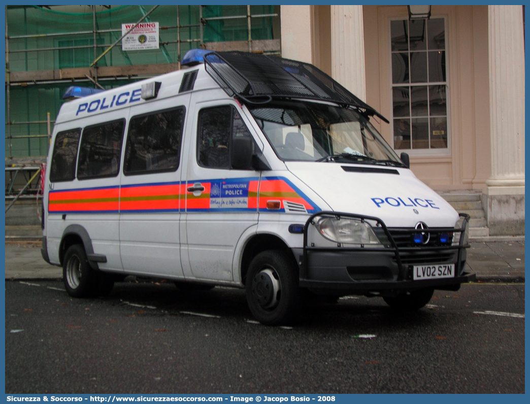 -
United Kingdom of Great Britain and Northern Ireland
Metropolitan Police
Mercedes Benz Sprinter I generation
Parole chiave: UK;United;Kingdom;Great;Britain;Northern;Ireland;Metropolitan;Police;Mercedes;Benz;Sprinter