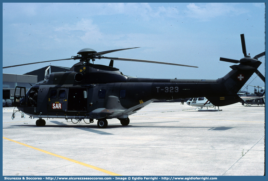 T-323
Confederazione Svizzera
Forze Aeree Svizzere
Aérospatiale AS332M Super Puma
Parole chiave: Confederazione;Svizzera;Forze;Aeree;Schweizerische;Eidgenossenschaft;Confédération;Suisse;Confederaziun;Svizra;Flugwaffe;Forces;Aériennes;Suisses;Aviatica;Militara;Aérospatiale;AS332M;Super Puma